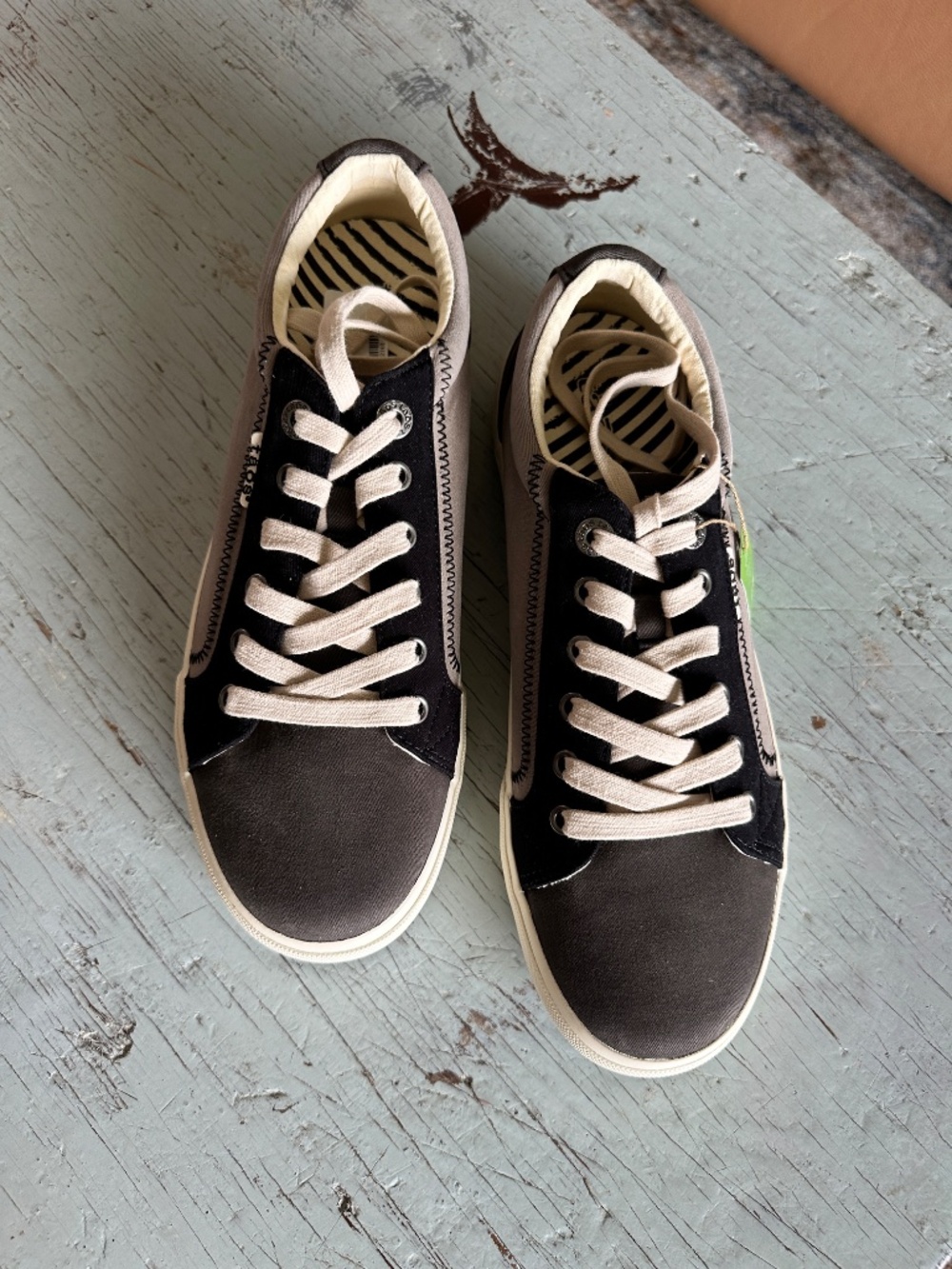 NWT TAOS Women's Size 10M Plim Soul Sneakers Black/Graphite